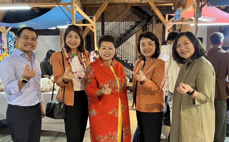  พิธีเปิดงาน Discover Surat Road Show 2022 โครงการภายใต้การจัดกิจกรรมส่งเสริมการขายแบบ Road Show ระหว่างเดือนสิงหาคม – กันยายน ณ 3 จังหวัด ได้แก่ จังหวัดกรุงเทพฯ, จังหวัดเชียงใหม่ และจังหวัดขอนแก่น